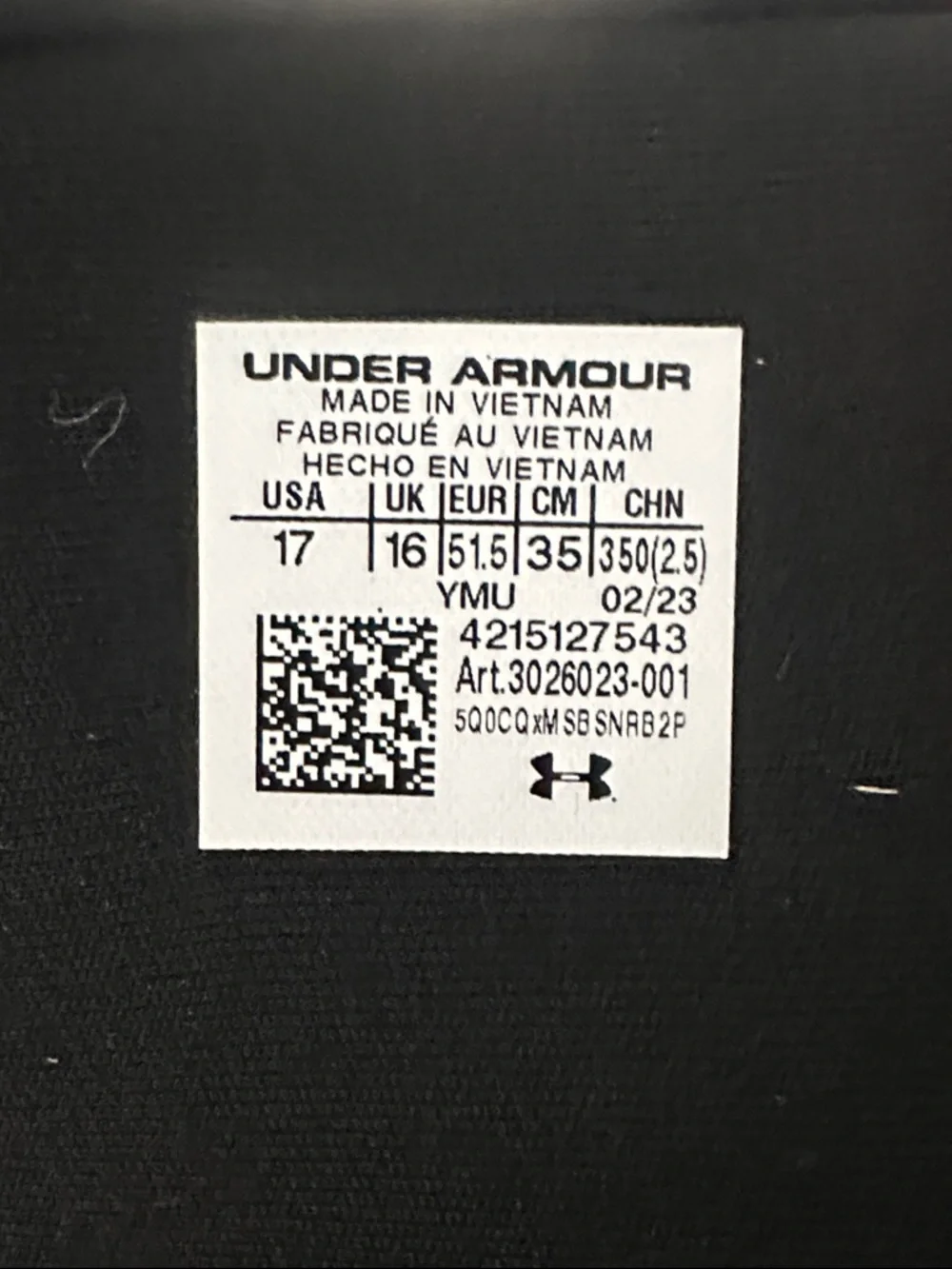 Under Armour Black and White ignite pro Slide rare size 17 Sandals